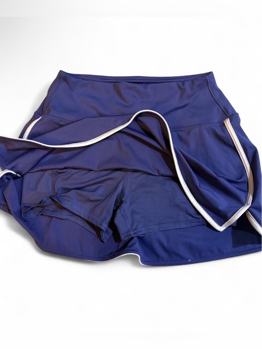 DSG Navy Skort with White Piping - Picture 3 of 3